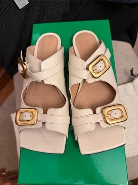Bottega Venetia Leather Slide Sandals with Gold Buckles - Cream size 37 1/2